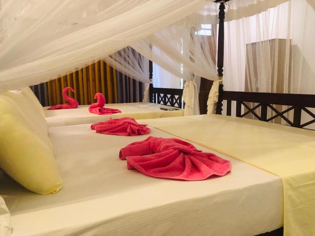 Coral Palm Villa And Apartment أونا واتونا الغرفة الصورة